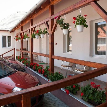 Polonia Apartman Egerszalok Exterior photo