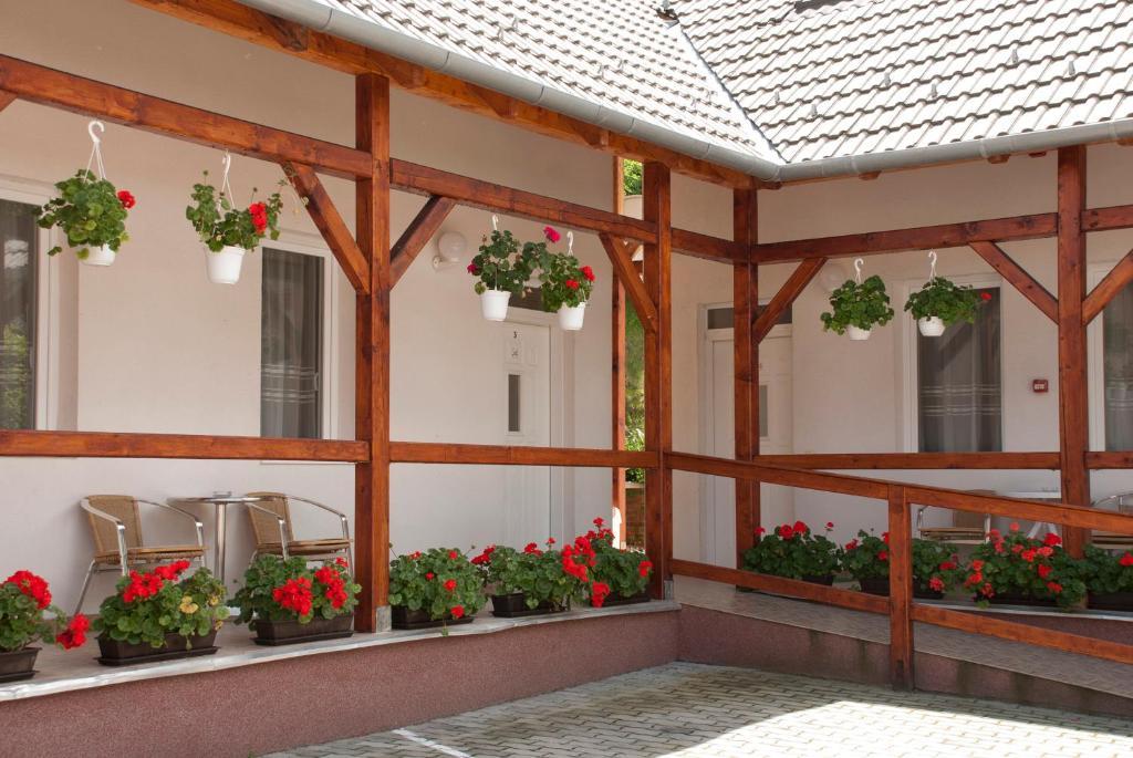 Polonia Apartman Egerszalok Exterior photo