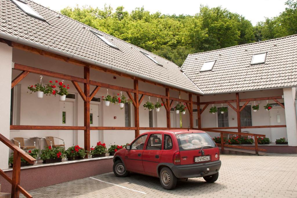 Polonia Apartman Egerszalok Exterior photo